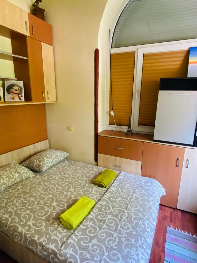 Central 2 Bedrooms Apartment 布拉索夫 外观 照片